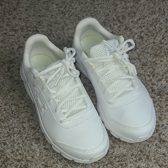 Under Armour White Sneakers - Picture 1 of 8